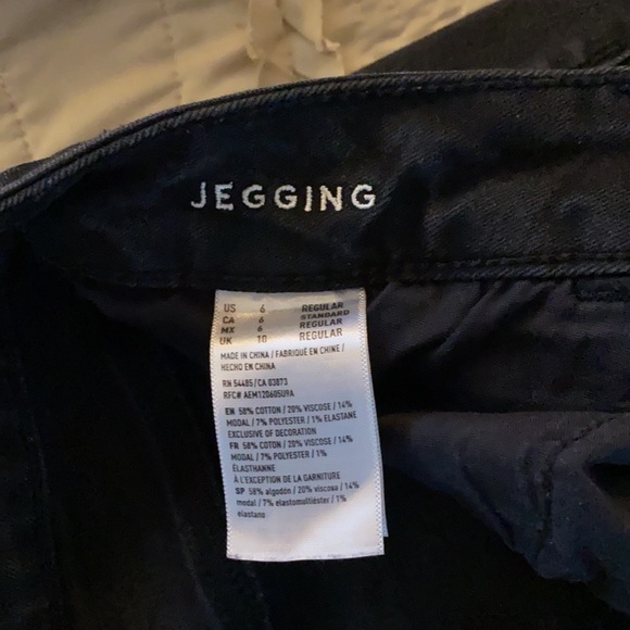 AEO Super Stretch Jeggings Black, Great Cond. - Picture 4 of 7